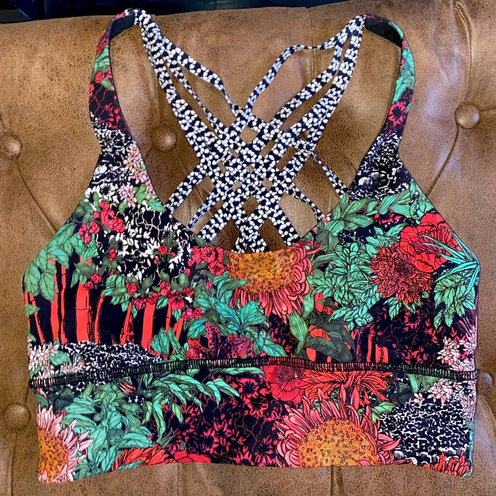 Lululemon Free To Be Moved Bra